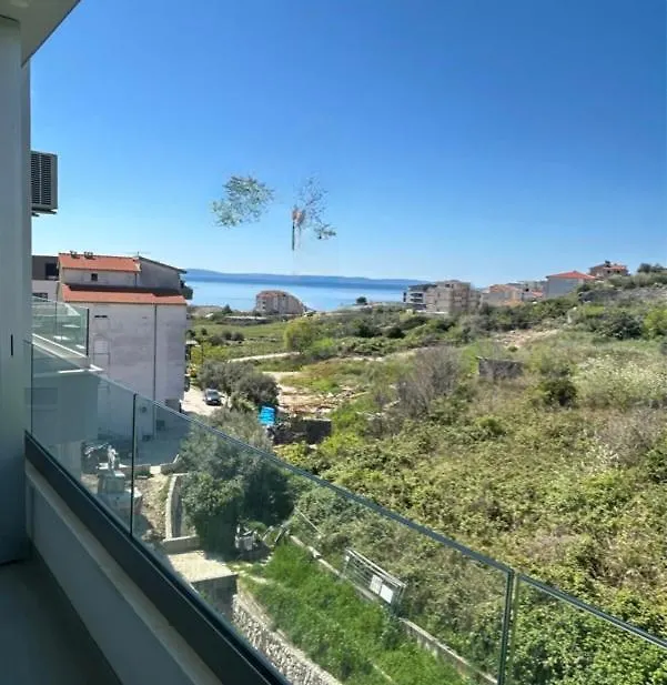 Calming Elegance In Split 아파트 0*,